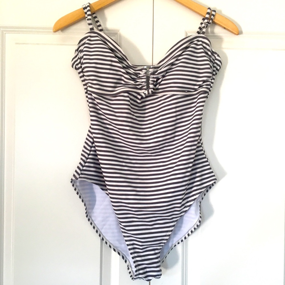Old Navy Grey and White Stripped Swimwear